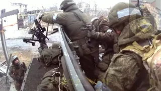 Russian Helmet Cam Captures Russian Marines Mechanized Assault On The Outskirts Of Vuhledar