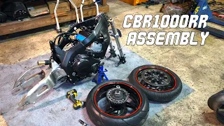 HONDA CBR1000rr Wrecked Bike Rebuild (PT.3 ASSEMBLY)