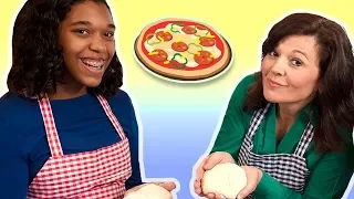 Pizza Baking Craft | Fun Cooking Activity | Mother Goose Club Playhouse Kids Video