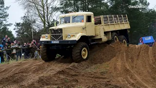 KrAZ-255  (russisch КрАЗ-255) in der Kiesgrube