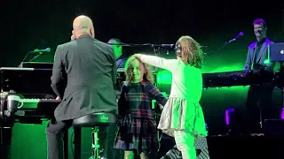 Billy Joel daughters share their love with dad at MSG 11-23-22