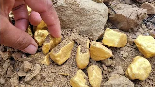 wow Gold Rush! Finding Treasure worth millions from Huge Nuggets of Gold, gold panning