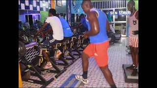 SPORT MBACKE FITNESS ÉTALE SA NOUVELLE PUISSANCE