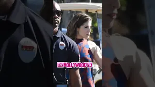 Anna Kendrick Signs Autographs For Fans After Interviewing For Extra At Universal Studios Hollywood