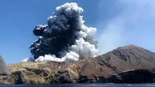 WALKING INSIDE OF ACTIVE VOLCANO  (Read Description)