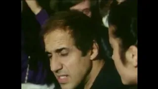 Celentano sul set di Qua la mano 1980