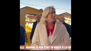 Marine Le Pen . 1 2 3 vive l'Algérie