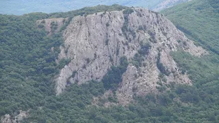 Видеозапись видов с вершины горы Аджер-канат, хребет Донгуз-орун, 12 июля 2018 года