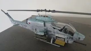 Academy AH-1Z Cobra 1/35