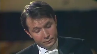 Mikhail Pletnev plays Rachmaninoff - Prelude op. 23 No. 6 in E flat major (Moscow, 1987)