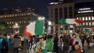 Scottish fans celebrate England loss vs Italy | Glasgow celebrated Italy victory over England