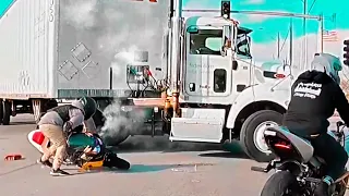 23 CRAZY, UNEXPECTED And WEIRD Motorcycle Moments! Episode 446