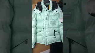 Пуховик Moncler Монклер мятный модный.