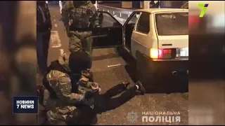 Поліцейські затримали молодиків, які обкрадали автозаправки