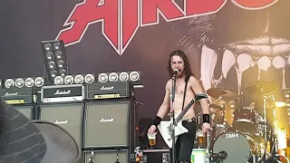 Airbourne - Beer Flinging & Moshing🎸🤘🍺