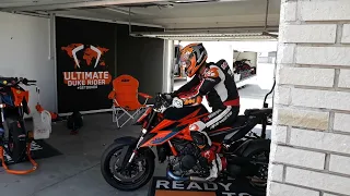 Jeremy McWilliams - Warm Up And Start - KTM Super Duke R