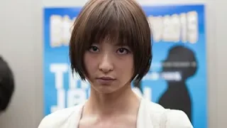 映画[RE:BORN]元AKB篠田麻里子アクションシーン