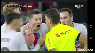 Czerwona kartka Roberta Lewandowskiego w meczu Barcelony z Osasuną
