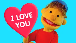 Skidamarink A Dink A Dink | Super Simple Puppets | Kids Songs