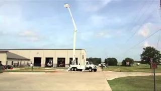 Altec Bucket Truck A77T - 2004 International 7400 offered by Utility Fleet Sales  - Stock# 13243