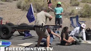 Burning Man Festival Road SHUT DOWN, Attendees Fight Protesters and RANGERS RAM Blockade - NEVADA