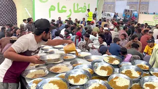 Biggest Iftar on Karachi Street | Free Food Distribution | HUGE ROADSIDE IFTAAR. Ramadan In Pakistan