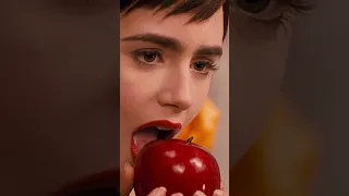 Snow White beauty with brain 😍 #shorts #snowwhite #mirrormirror #lilycollins #beautiful