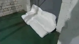 Portable Expanding Flood Sacks - HuntOffice™