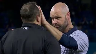 TB@TOR: Umpire shaken up by foul tip