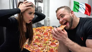 Vařím v Obyváku NEJVĚTŠÍ PIZZU jakou jste kdy viděli!