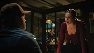 Betty Investigates Polly's Missing - Riverdale 5x06