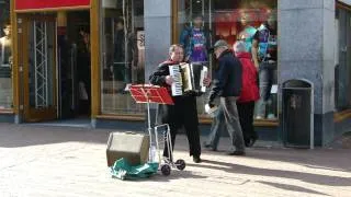 Opera zanger in Nijmegen (Helmut Lotti - You will win)