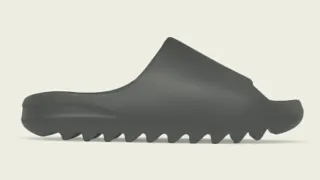 Adidas Yeezy Slide Review (Dark Onyx)