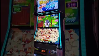 Grand Jackpot win in Las Vegas on Huff 'n' more puff !