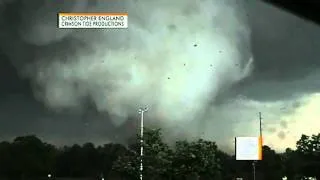 Incredible eyewitness tornado video