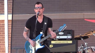 Gary Hoey - "Going Down" (Live at the 2017 Dallas International Guitar Show)