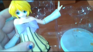 Распаковка оригинальной фигурки Kagamine Rin от SEGA