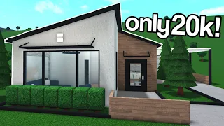 20K MODERN HOUSE | Bloxburg House Build With Voice