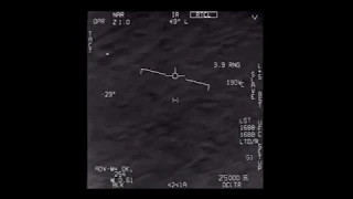 НЛО, снятое с борта американского самолёта | Видео 1