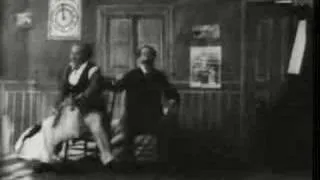 Uncle Josh In a Spooky Hotel (1900)