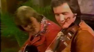Glen Campbell and Roger Miller - Nice Jazz Chord Voicings! - Invitation to the Blues (1973)