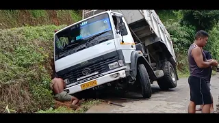 Motor Chetsualna Rapthlak lutuk tak mai chu// oii..