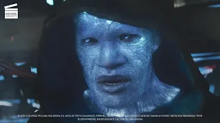 The Amazing Spiderman 2 : Electro à Time Square CLIP HD