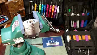 [L17] Abus 88/40 Plus Disc detainer lock. Picked and gutted.