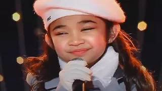 ANGELICA HALE LIVE ON TV! MACY'S TREE LIGHTING "O HOLY NIGHT" & INTERVIEW