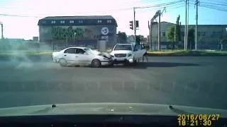 Car crash | Car accident (Dashcam) June 2016 #179 ДТП 27.06.2016г. г. Ростов-на-Дону (Russia)