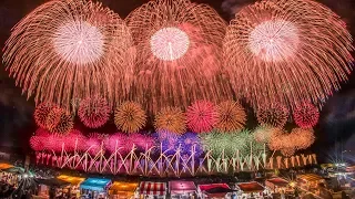 [4K]  酒田の花火ショー 2018 ２尺玉３発同時打ち上げ＋展開幅2kmの超ワイドスターマイン  - Sakata Fireworks Show - (shot on Samsung NX1)