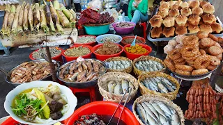 Amazing Old Ta Khmao Market Morning Scenes, Cambodian Food Market Tour 2021