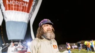 Russian balloonist sets world record