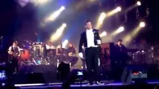 Robbie Williams- Rock in Rio Lisboa 2014. Wonderwall & Song2. (mo-ro)